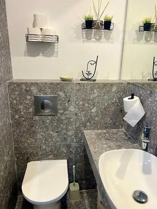 Whispering Ocean Retreat Apartment Polýgyros